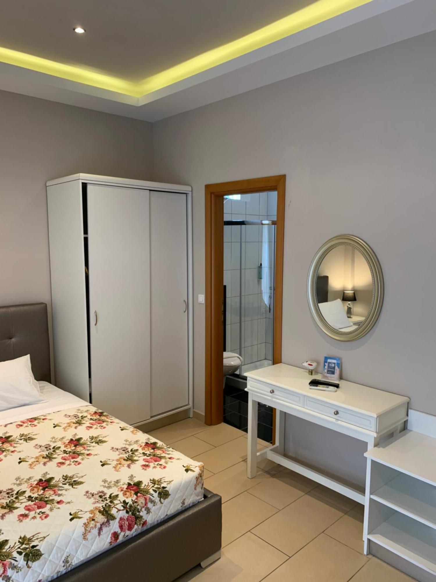 Luxury Studios Ath 리메나스 외부 사진