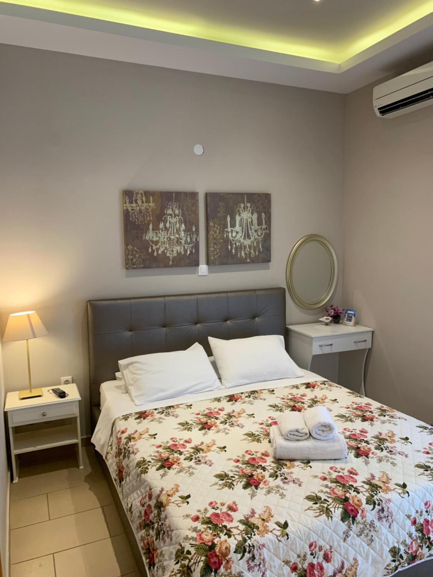 Luxury Studios Ath 리메나스 외부 사진